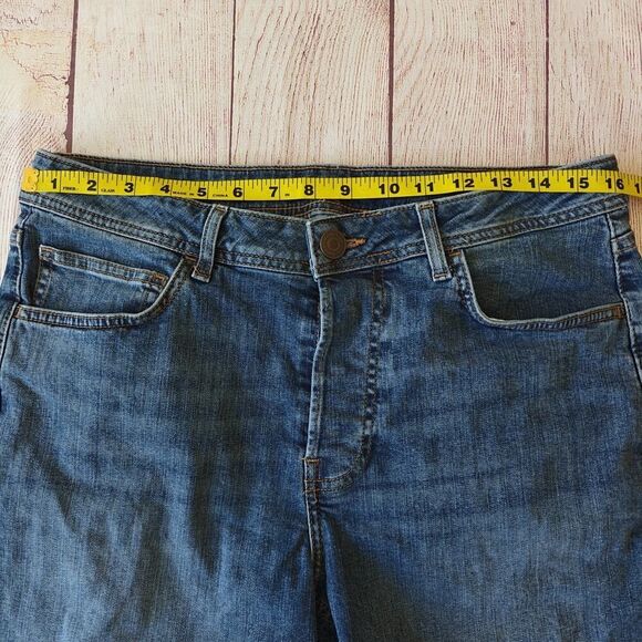 Denim & Co slim fit button fly 9" denim shorts sz 34 - Picture 3 of 7